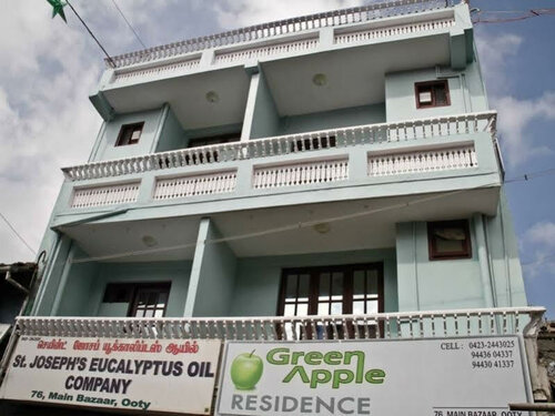 Green Apple Residence, Забронировать Отель Отели Утакаманд с парковкой, рядом с Автобусный вокзал Ooty, Парковка