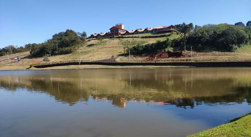 Hotel Lago Dourado
