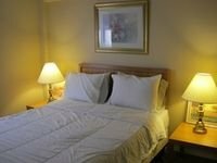 A1 B&B Surrey, Забронировать Отель «постель и завтрак» Отели Британской Колумбии с парковкой, Парковка