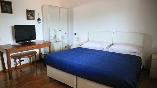 B&B Malpensa Ticino Valley, Забронировать Отель «постель и завтрак» Отели Виццола-Тичино с парковкой, Парковка