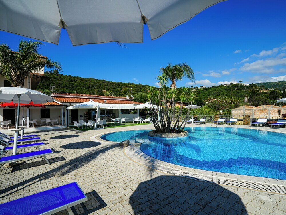 Rosy Hotel Residence