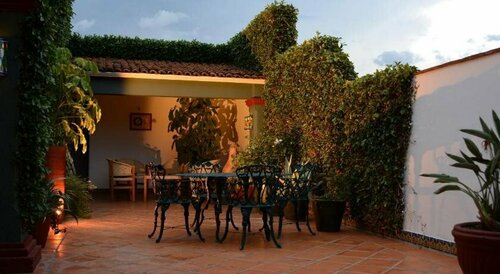 Hotel Casa Guivá, Varaa Hotelli Hotellit Oaxaca pysäköinnillä, Pysäköinti
