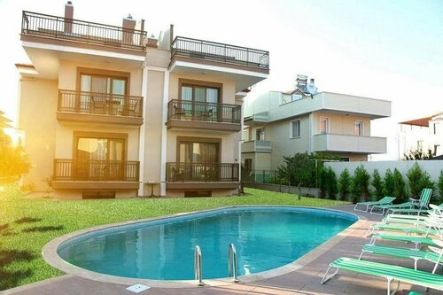 Divas Butik Hotel, Забронировать Отель Отели Бурхание с бассейном, Бассейн