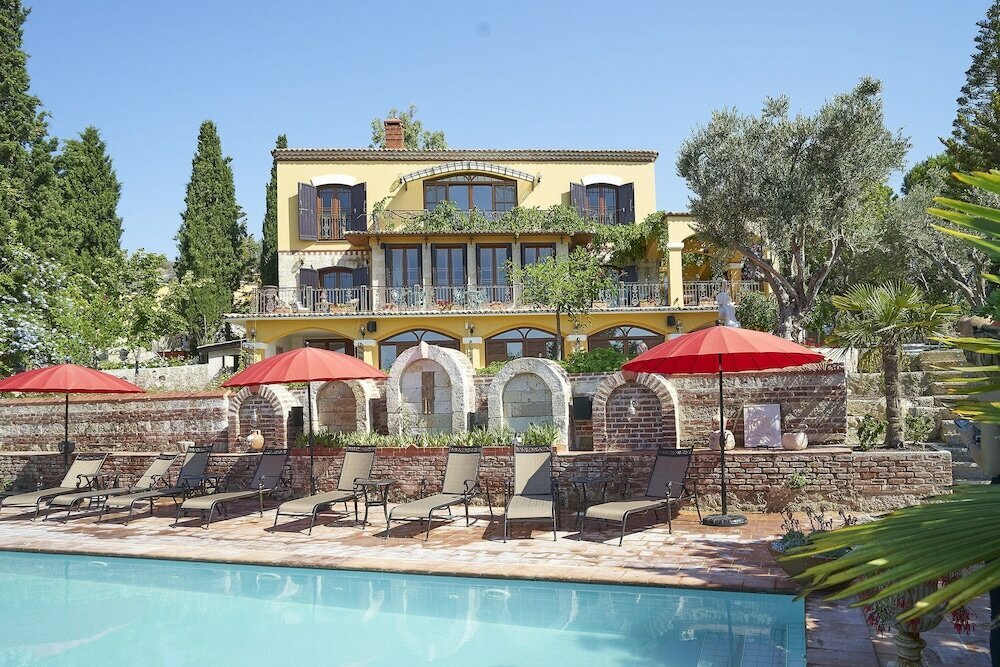 Villa Taraca