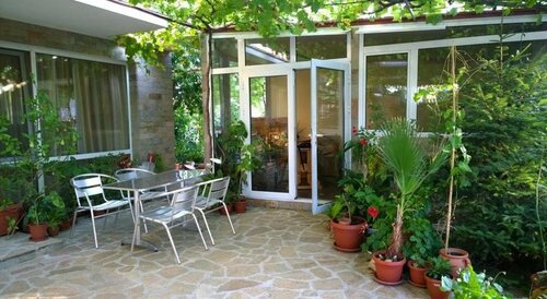 House of Flowers, Prenota Hotel Akhtopol 