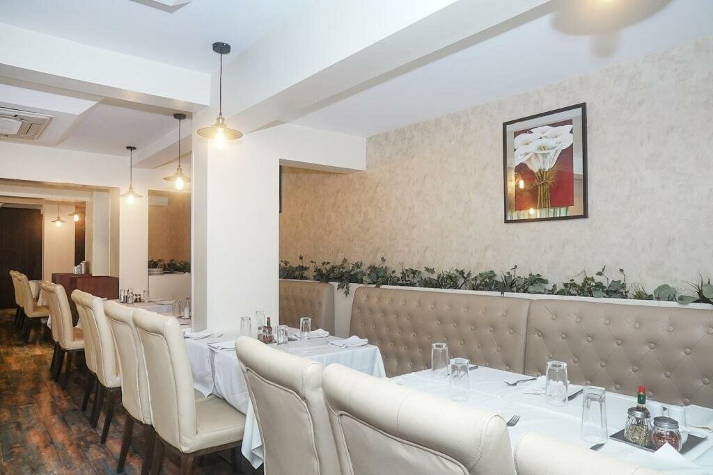 Oyo 691 Hotel Srimaan