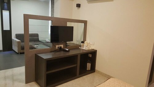 Hotel Kanishk, Забронировать Отель Отели штата Харьяны 3 звезды, 3*