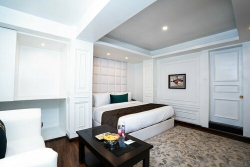 The West Gate Posada By Summit, Reserva ahora Hotel Hoteles en Bengala Occidental con aparcamiento, Aparcamiento