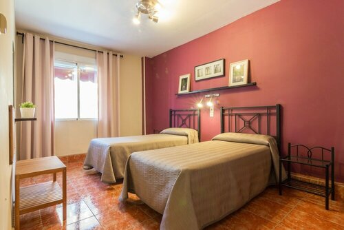 Hostal Jentoft, Забронировать Хостел Старый город Севилья, рядом с Мост Сан-Тельмо