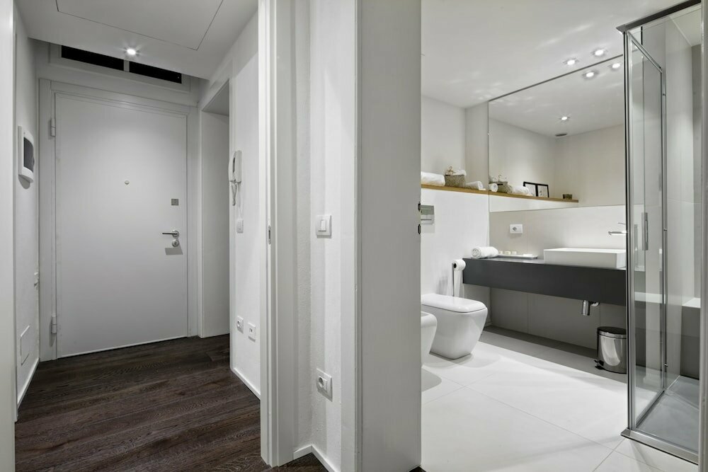 Emilia Suite Express
