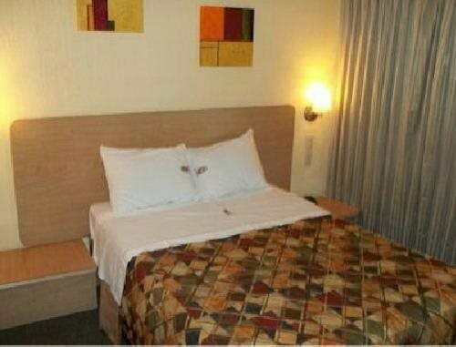 Hotel Castilla y Leon, Забронировать Отель Отели Гвадалахары с парковкой, рядом с Centros Joyeros, Парковка