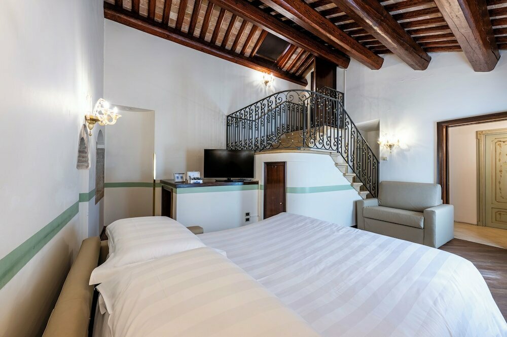 Colombina Hotel
