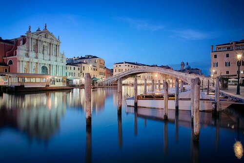 Отель NH Venezia Santa Lucia, Забронировать Отель Каннареджо Венеция, рядом с Галерея «А плюс А»