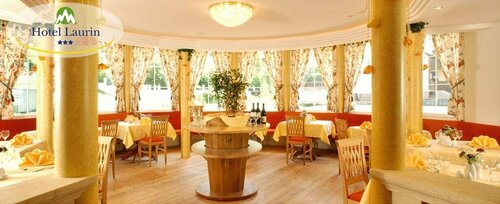 Hotel Laurin, Забронировать Отель Отели Hochpustertal Valley с парковкой, Парковка