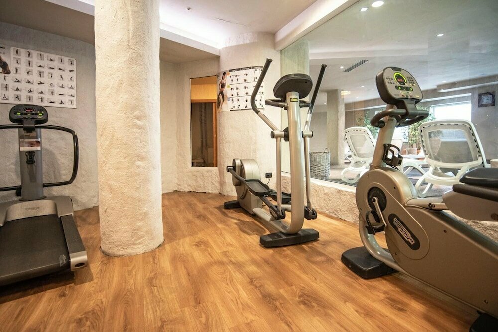 Hotel Bucaneve