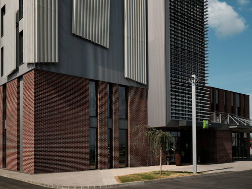 Ibis Styles Arad, Rezervați Hotel Vinga Arad