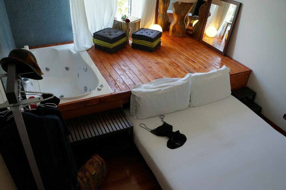 Jacuzzi Rooms