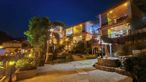 Shaantam Resorts & Spa, Забронировать Курортный отель Биджни штат Уттаракханд