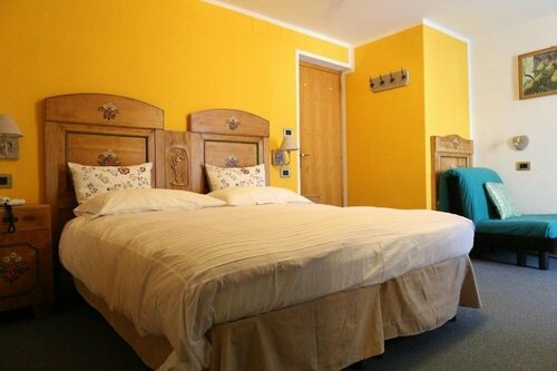 Albergo Centrale, Забронировать Отель Форни-ди-Сопра Carnia