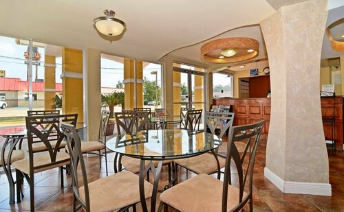 Americas Best Value Inn Alexandria, Prenota Hotel Hotel a Missouri con piscina, Piscina
