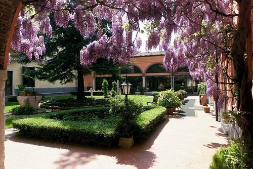 Villa Quaranta Tommasi Wine Hotel & SPA, Забронировать Курортный отель Отели Вальполичелла с парковкой, Парковка