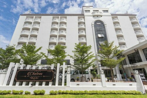 Chateau de Sukhumvit, Забронировать Отель Отели Бангкока с парковкой, рядом с Станция надземного метро On Nut, Парковка