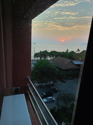 Отель Coco Beach Jomtien Pattaya, Забронировать Отель Джомтьен-Бич Паттайя, 3* 4*