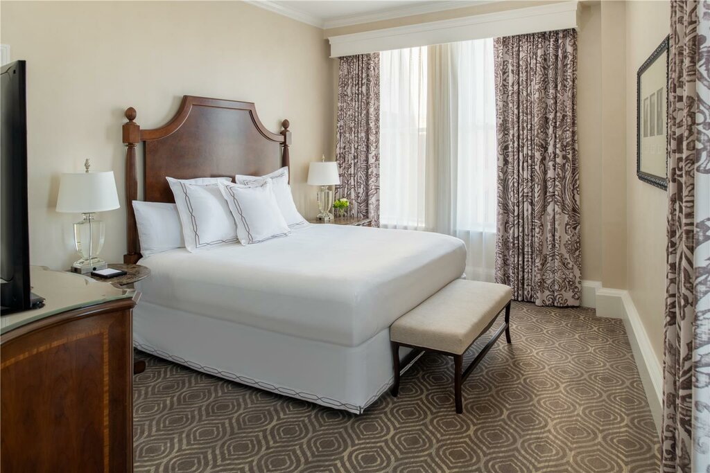 The Roosevelt New Orleans