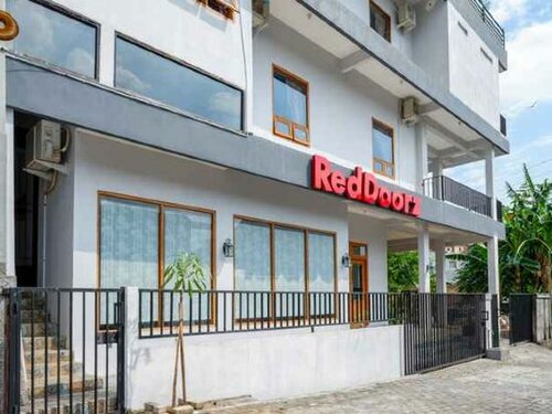 RedDoorz Syariah Near Kawasan Sam Poo Kong 2, Varaa Hotelli Semarang Central Java