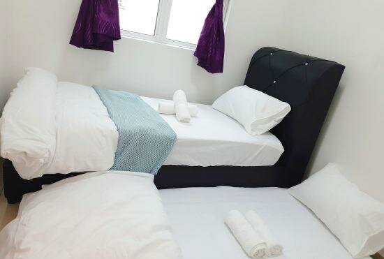 Nilai Ehsan Residence by BeeStay 8-10 Pax at Sepang