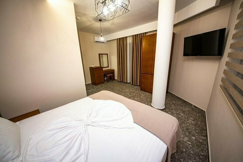 Hotel Center