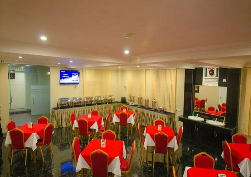 Grace Treasure Hotel