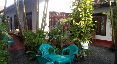 Mia's Villa, Забронировать Вилла Хиккадува Округ Галле