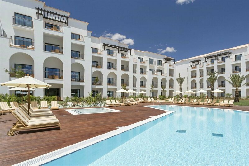 Pine Cliffs Suites