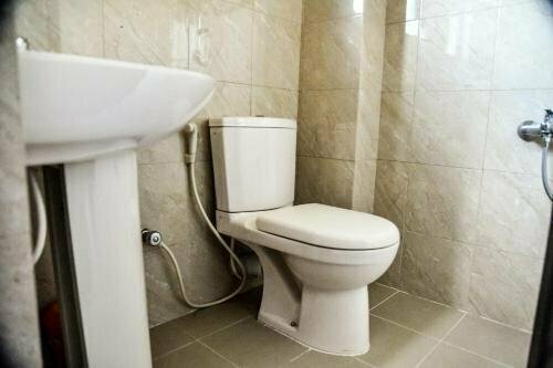 Sri Krishna Bhavan Hotel, Забронировать Отель Отели Хаттон с парковкой, Парковка