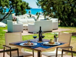 Pullman Timi Ama Sardegna, Забронировать Отель Отели Кальяри с питанием, Пансион