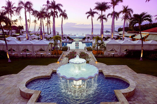 Four Seasons Resort Maui at Wailea, Забронировать Курортный отель Уэйлея Мауи, рядом с Торговый комплекс "Шопс эт Уэйлея"