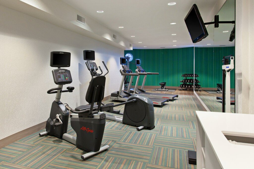 Holiday Inn Express Hotel & Suites Corona