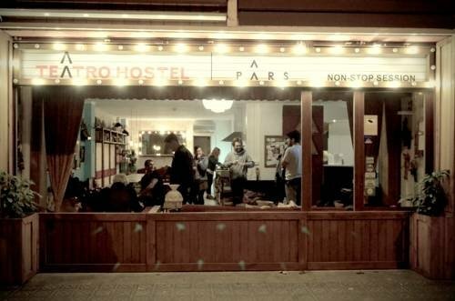 Pars Teatro Hostel, Забронировать Хостел Недорогие отели Сантс-Монжуик, недорогие