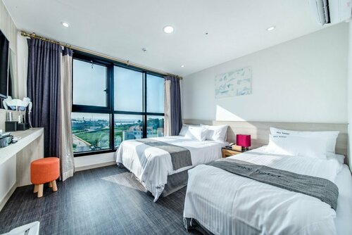 Sky Hotel, Забронировать Отель Hallim 