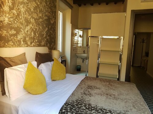 Trevi Beau Boutique Hotel, Забронировать Бутик-отель Бутик-отели Рима, рядом с Большая синагога Рима, Бутик-отель