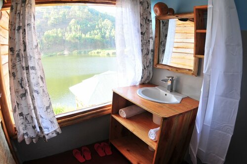 Lake Bunyonyi Rock Resort, Prenota Resort Hotel a Kabale con colazione, Colazione