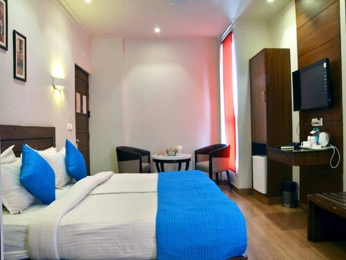 Hotel Dasaprakash, Забронировать Отель Отели Таджгандж с парковкой, Парковка