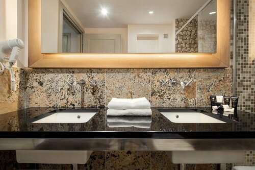 Hotel Royal Prague, Book Hotel SPA-hoteller i Prag, nær Štvanice, SPA