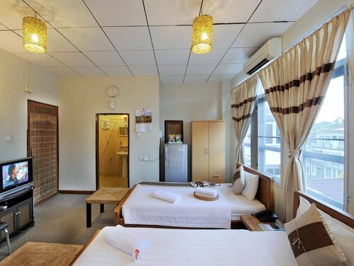 Cinderella Hotel, Rezerwuj Hotel Mawlamyine Mon State