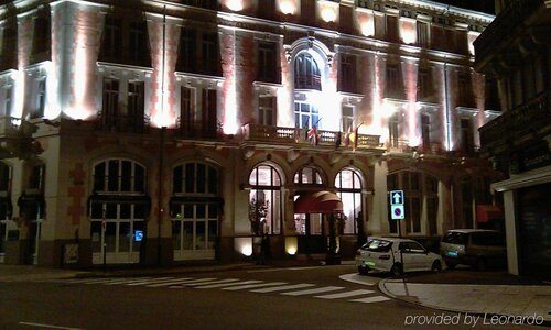 Grand Hôtel Du Tonneau D'Or, Book Hotel Hoteller i Burgund med parkering, Parkering