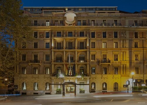 Hotel Royal Continental, Book Hotel Napoli hoteller med pool, Swimmingpool