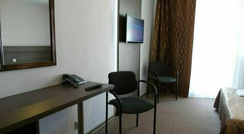 Hotel Junior, Забронировать Отель Отели Люблинского воеводства с парковкой, Парковка