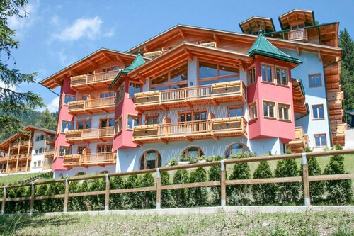 Cristal Palace Hotel, Забронировать Отель Отели Мадонна-ди-Кампильо по системе «всё включено», рядом с Подъемник Спинале Экспресс, Всё включено
