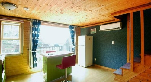 Blue in Blue Pension, Забронировать Отель Кодже Кёнсан-Намдо